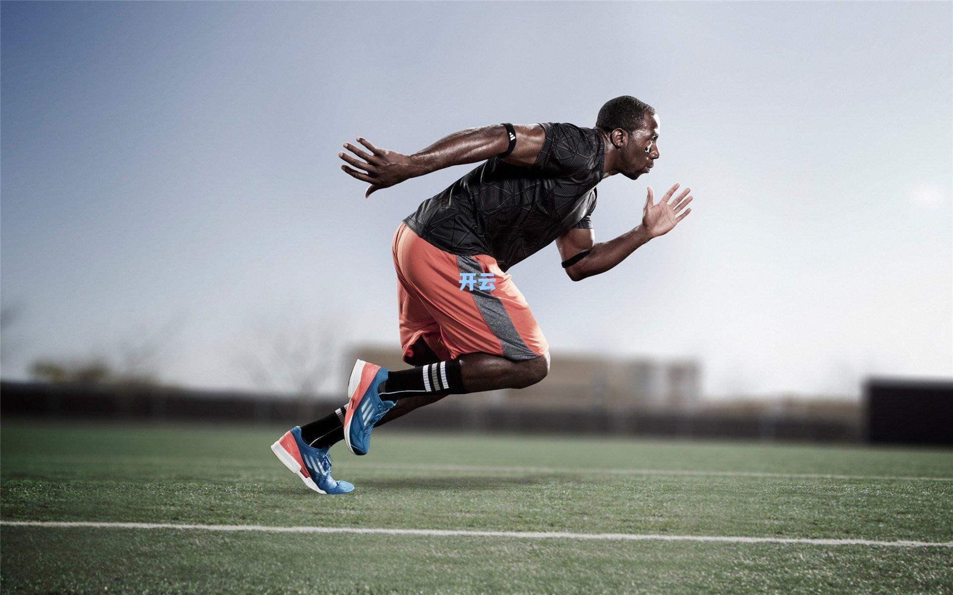 拉波尔塔与莱万经纪人关键会晤在即，波兰神锋续约前景蒙上阴影