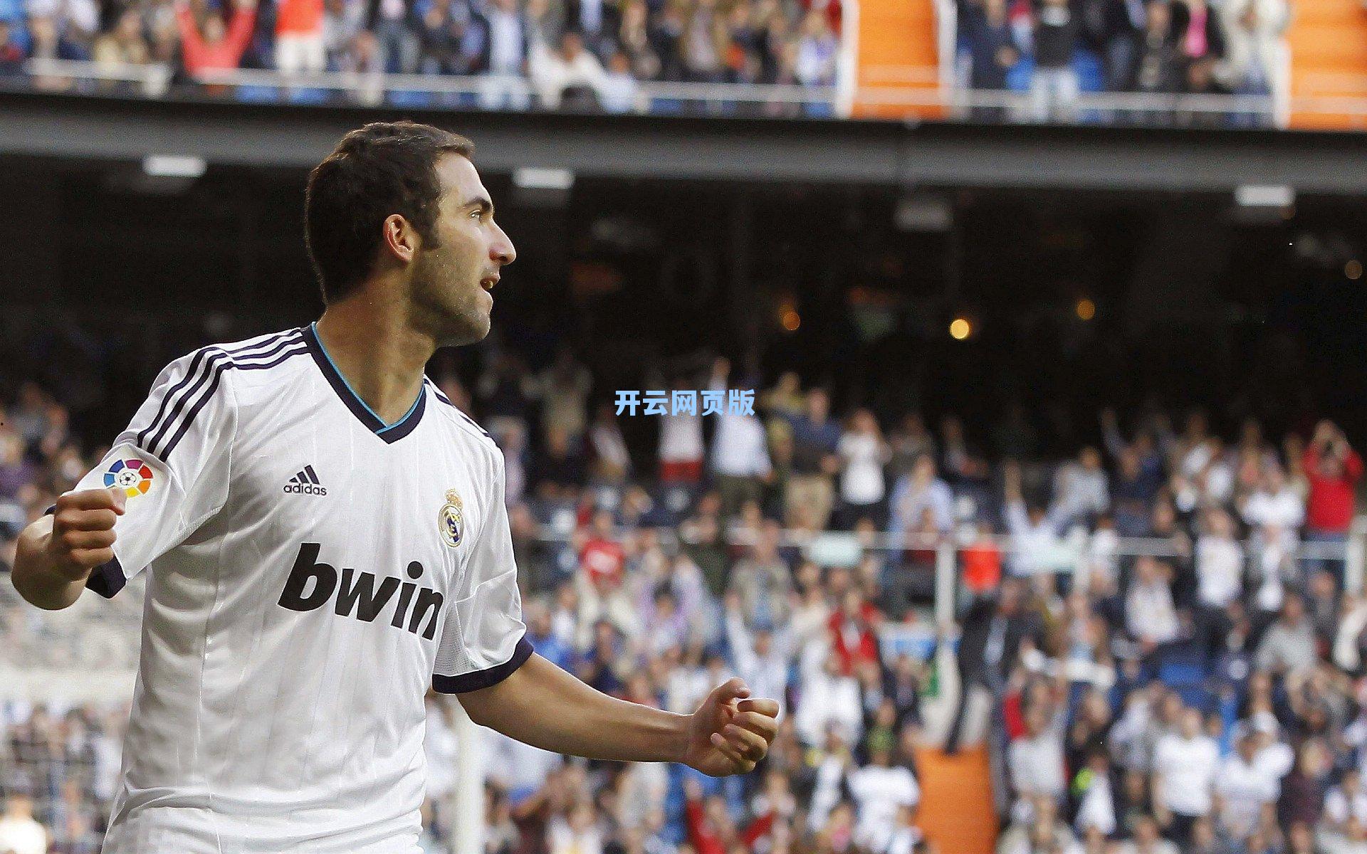 英雄联盟全球音乐狂欢节震撼开启 跨界盛典以音符重燃竞技之魂