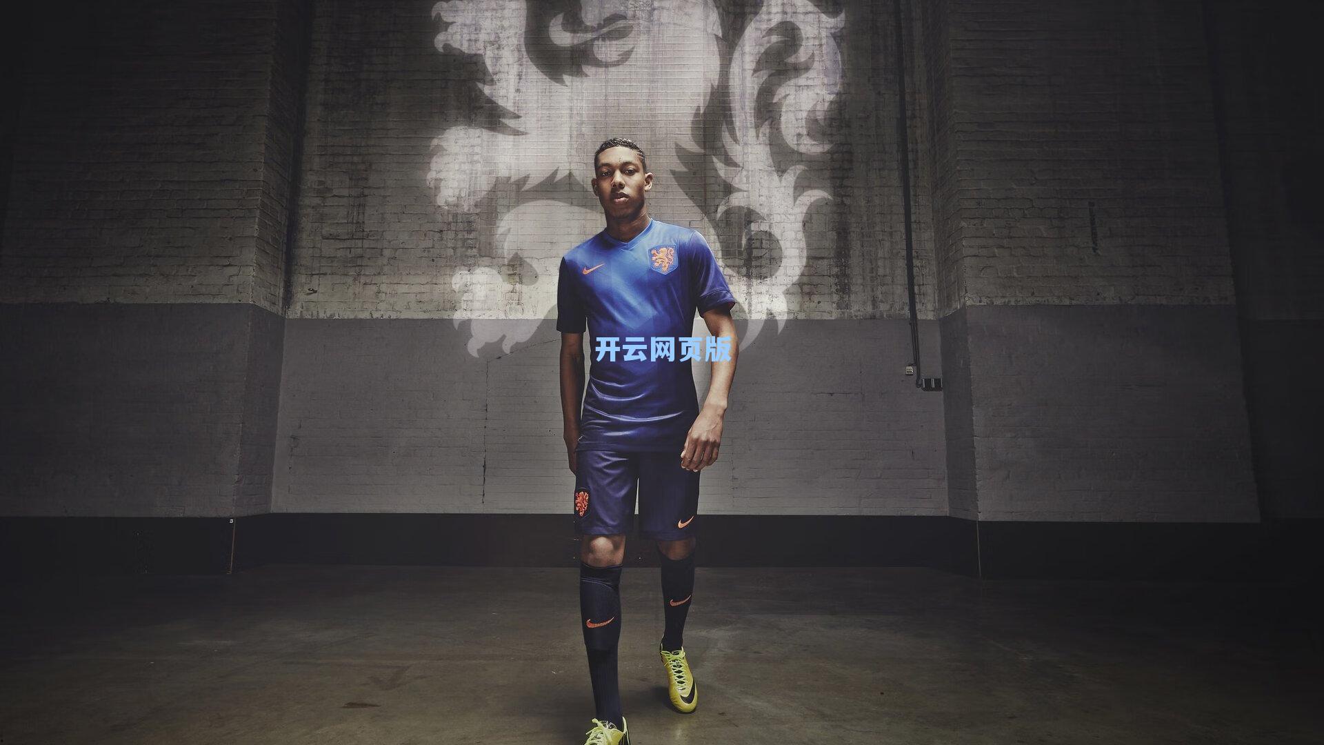 曼城新星闪耀首秀，20岁小将临危受命，化身救火英雄助蓝月军团逆转取胜